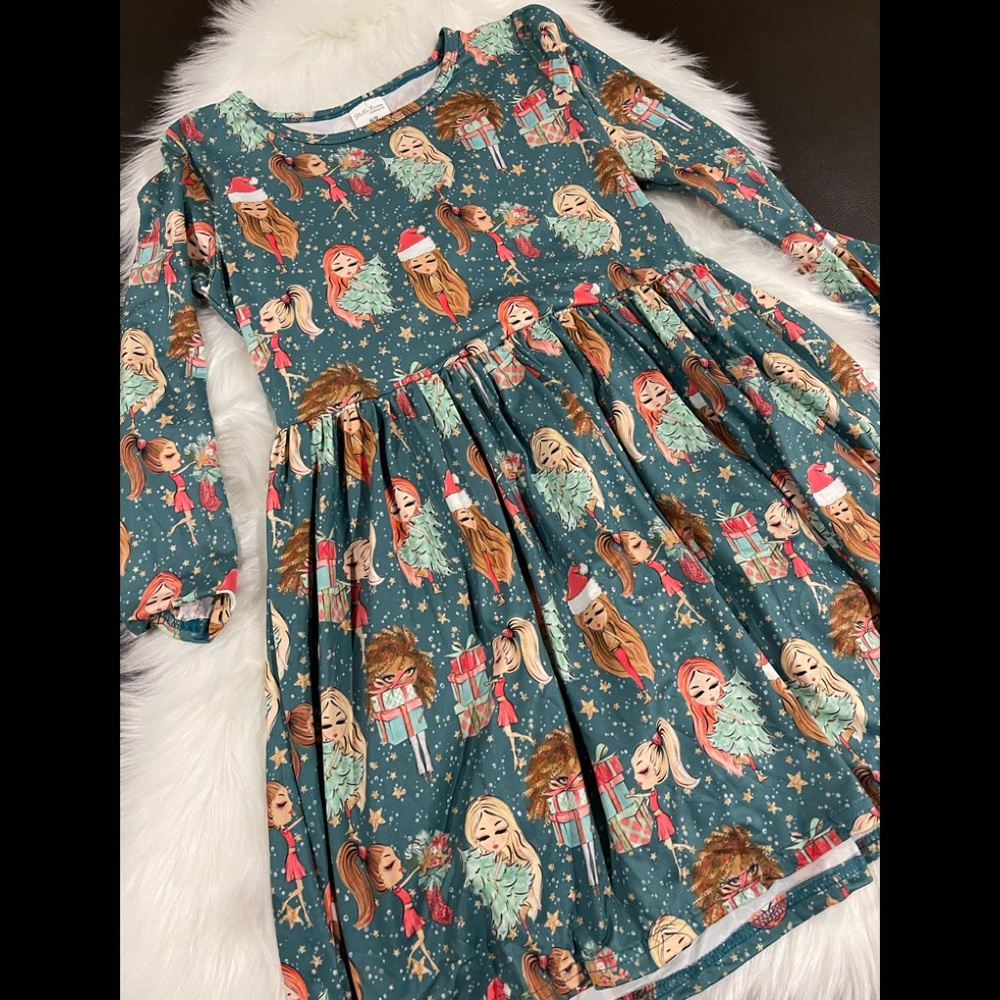 Beautiful girls Christmas dress